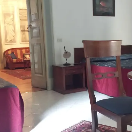לינה וארוחת בוקר Miseria E Nobilta' נאפולי