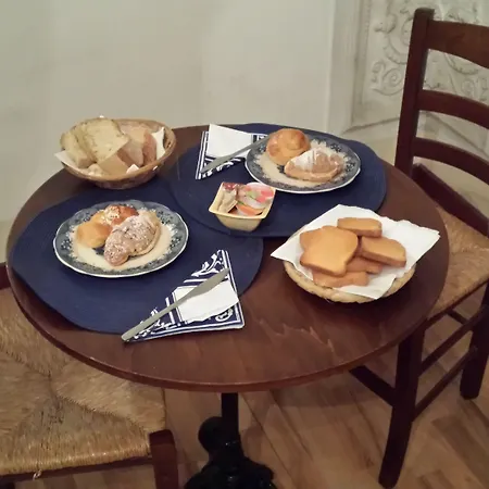 Miseria E Nobilta' Bed and Breakfast