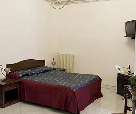 Miseria E Nobilta'