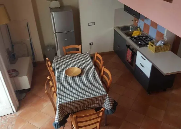Miseria E Nobilta' 3* Napoli