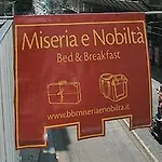 Couette-café Miseria E Nobilta' Naples