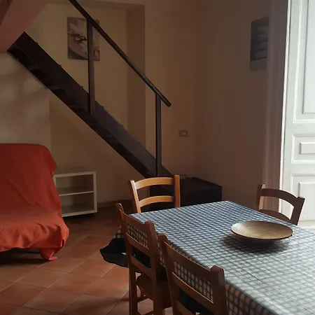 Miseria E Nobilta' 3*